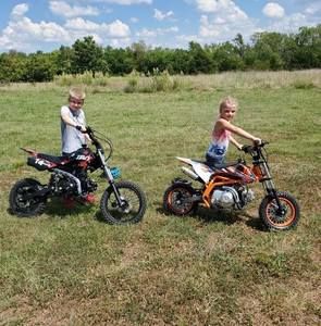 Meet your Posher, Deena